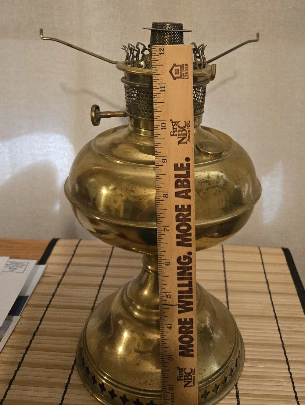 Antique Rayo Oil Lamp Brass Original Center Draft  Late 1800/ 1900s Kerosene